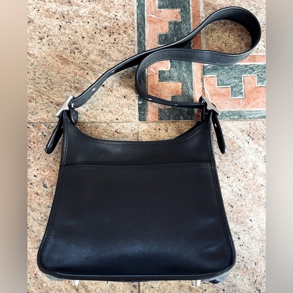 Coach Black Leather Shoulder Bag - Picture 1 of 6